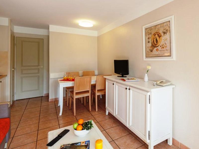 Appart hôtel Résidence Pierre&vacances Le Hameau De La Pinède 3*