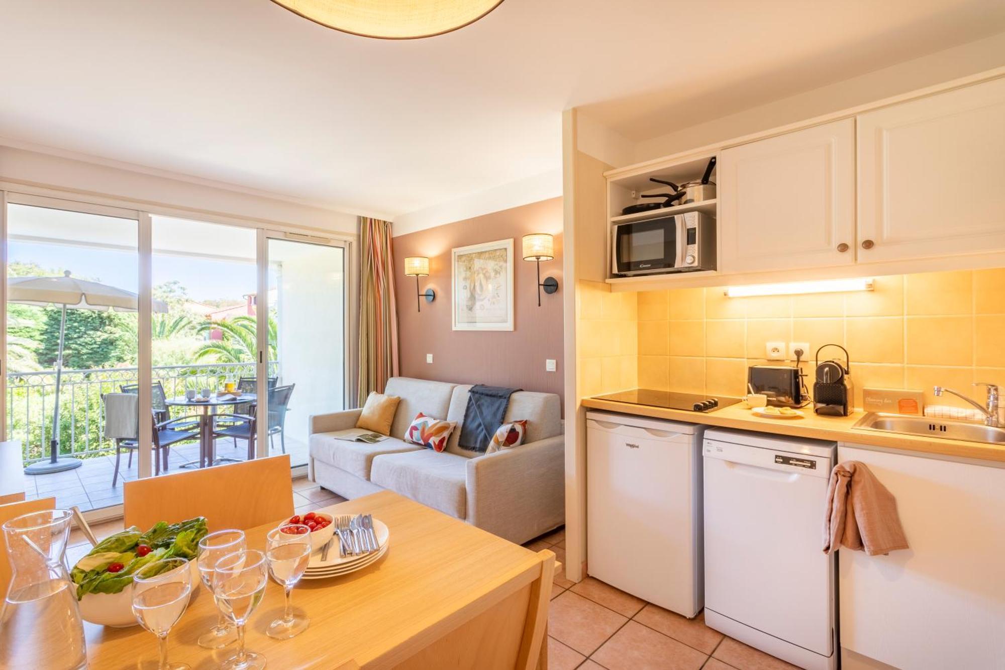 Appart hôtel Résidence Pierre&vacances Le Hameau De La Pinède 3*