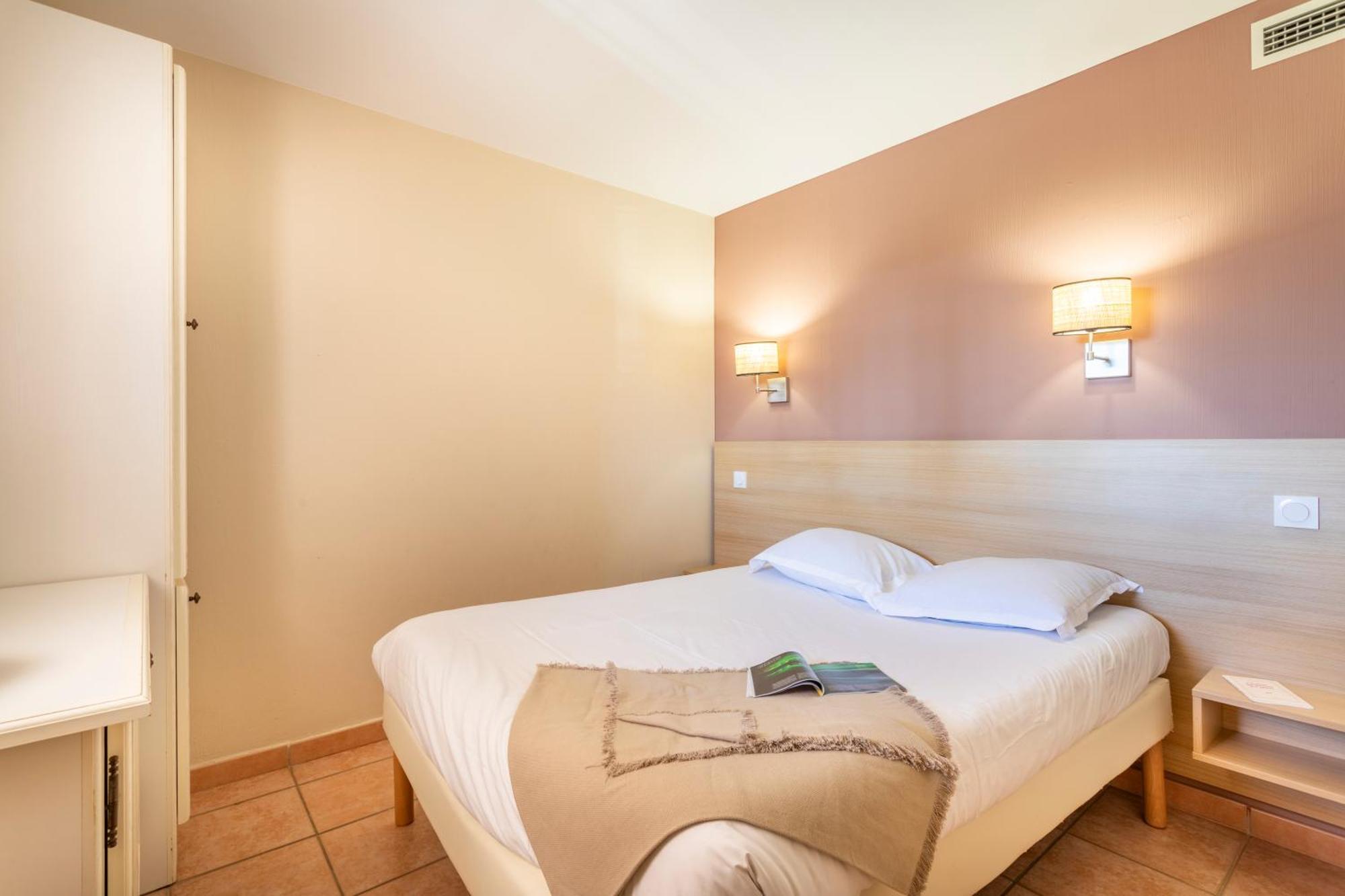 Résidence Pierre&vacances Le Hameau De La Pinède 3* Hyères