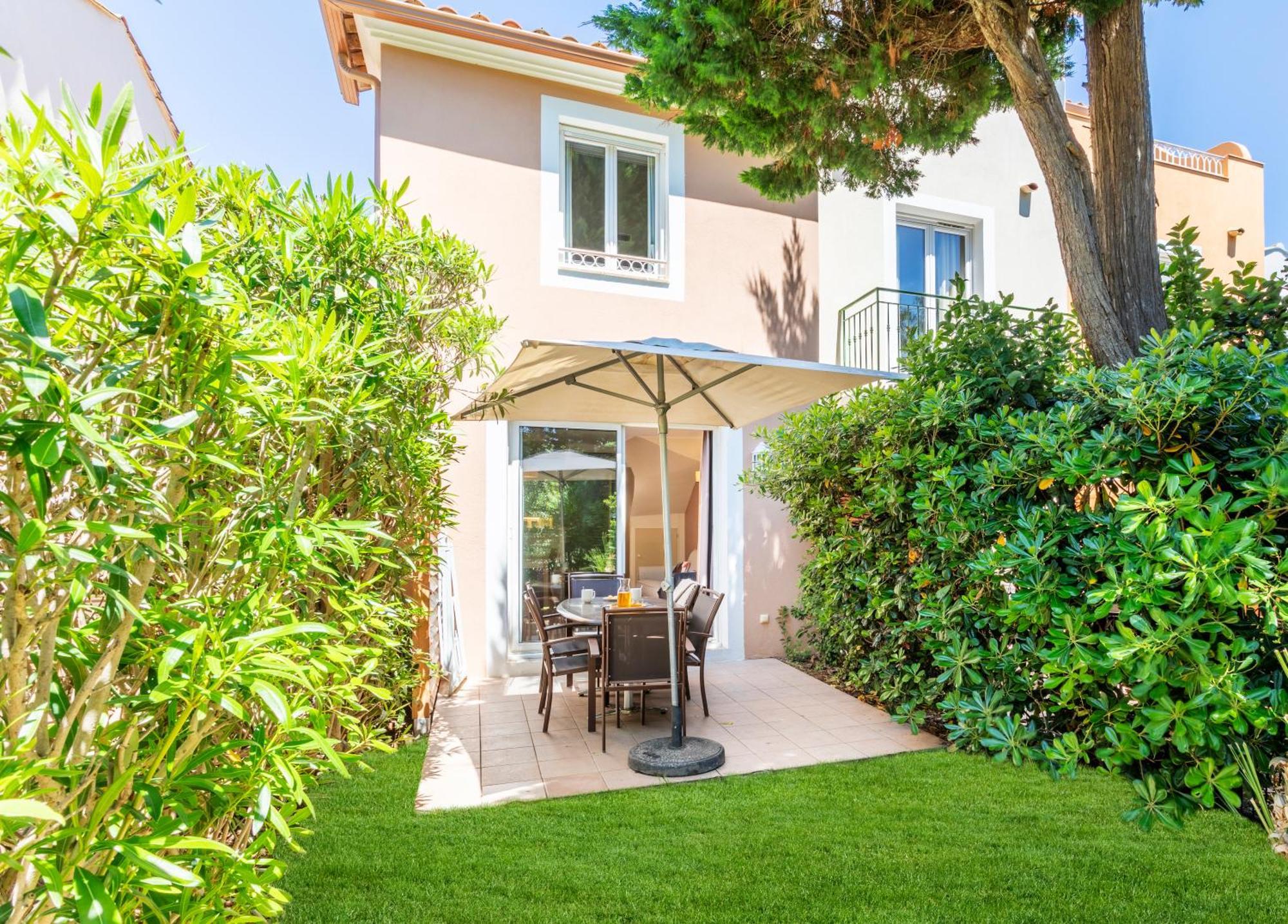 Appart hôtel Résidence Pierre&vacances Le Hameau De La Pinède Hyères