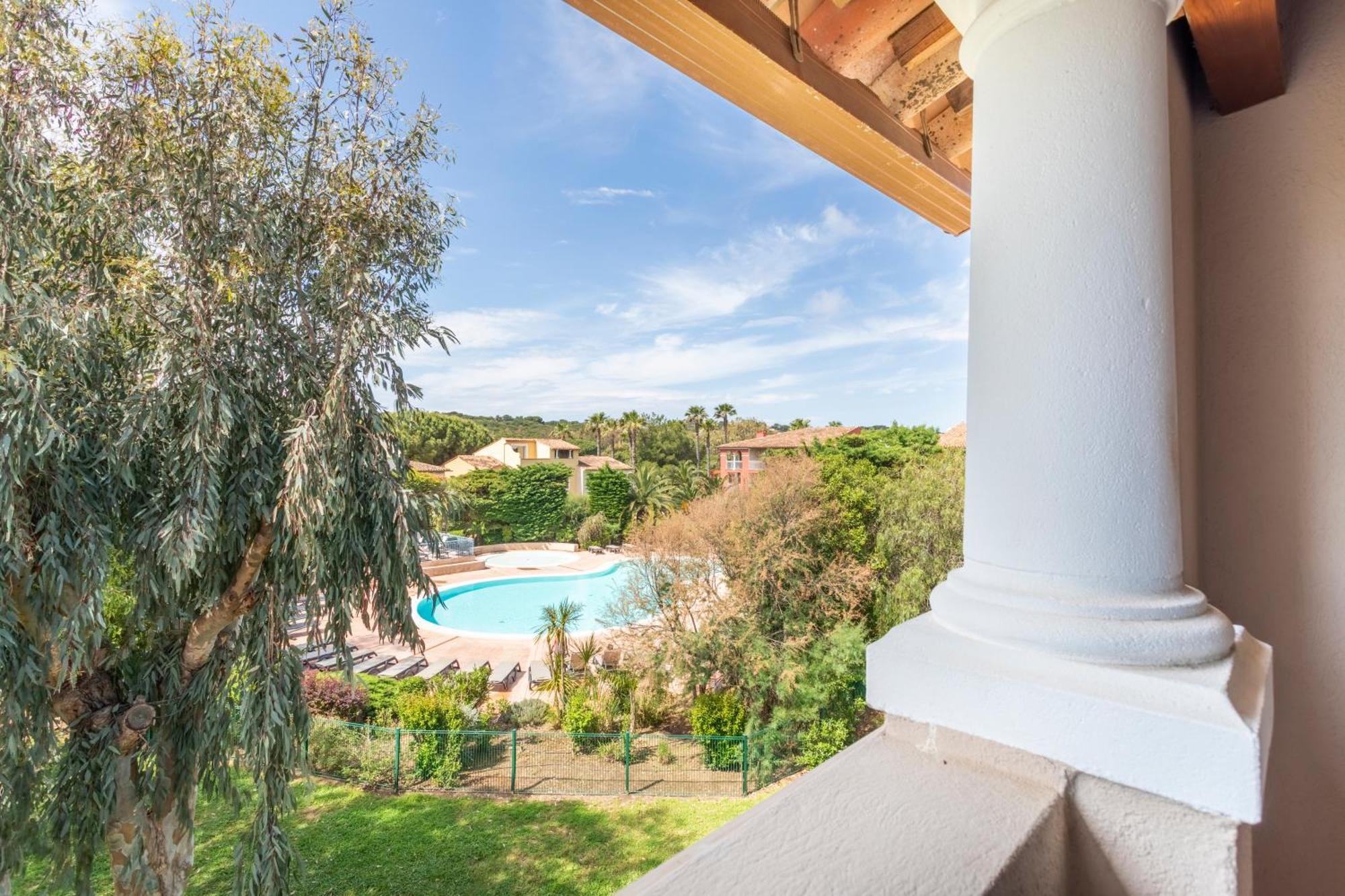 Résidence Pierre&vacances Le Hameau De La Pinède 3* Hyères