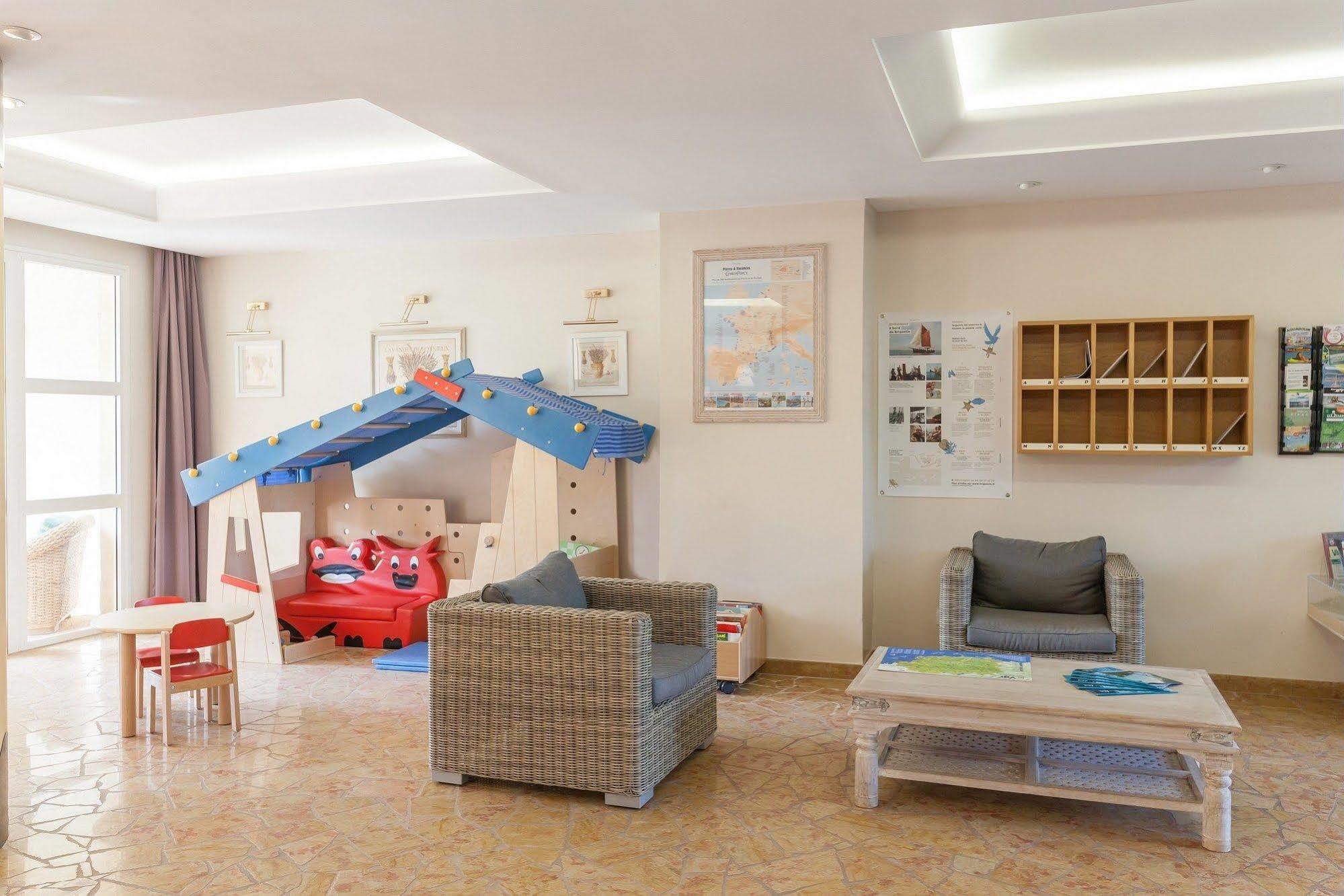 Appart hôtel Résidence Pierre&vacances Le Hameau De La Pinède 3*